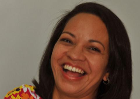 TCE desaprova contas da Agecom e multa Lúcia Carla em R$ 14,5 mil